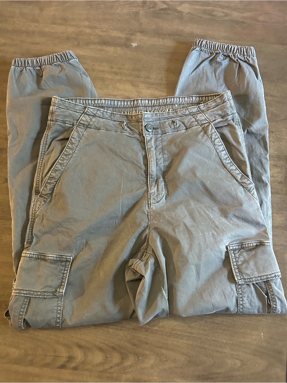 Women’s Green Cargo Pants American Eagle